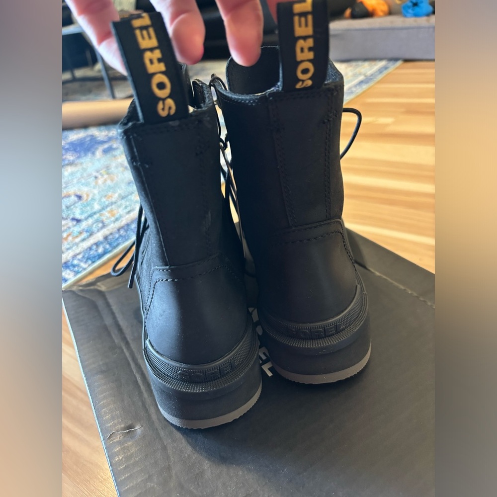 Sorel Women’s Suede Waterproof Hi Line Lace Up Boot in Jet Black Size 6 New - Picture 14 of 15